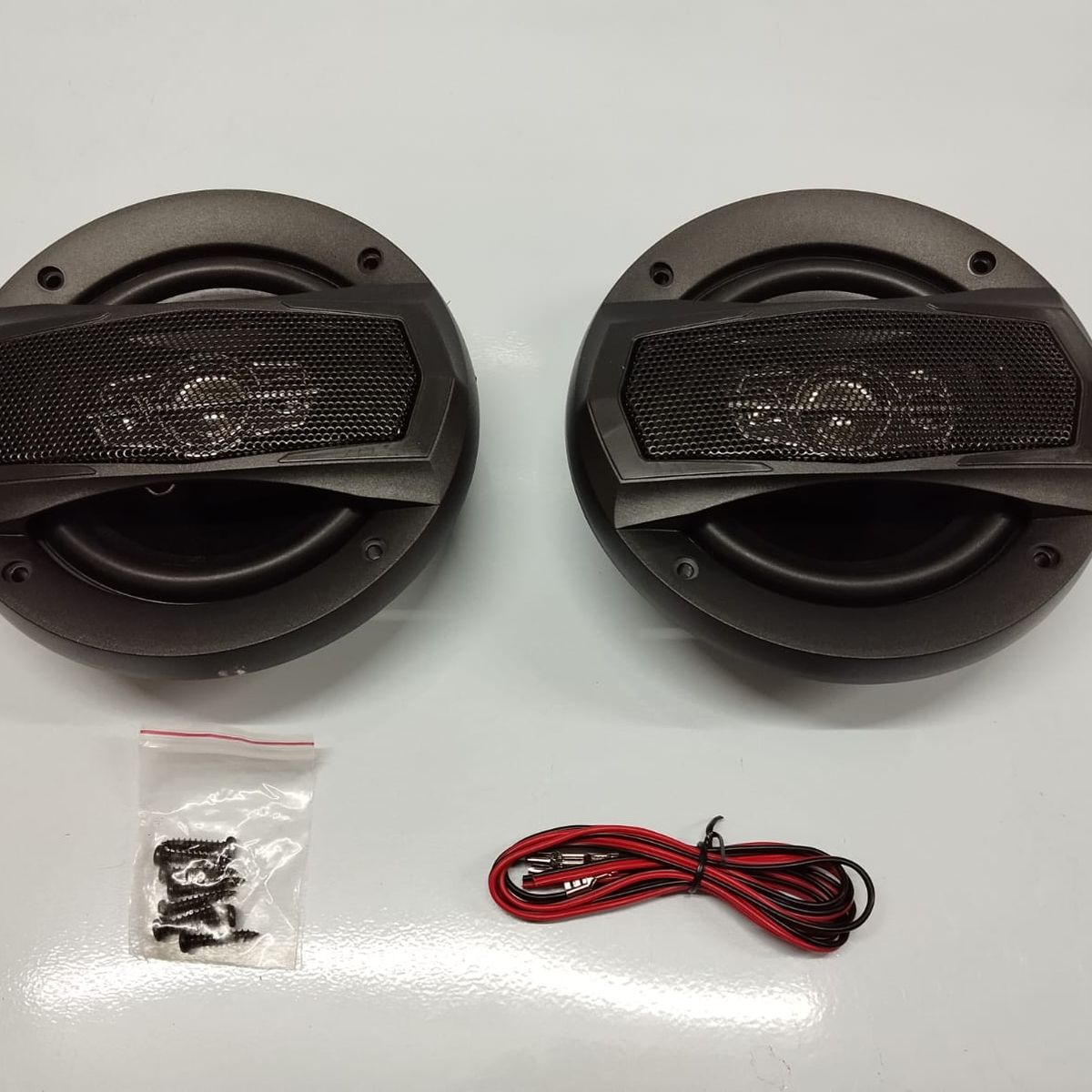 GENERICO - x2 Parlantes de 5 pulgadas 12,7 cm para auto