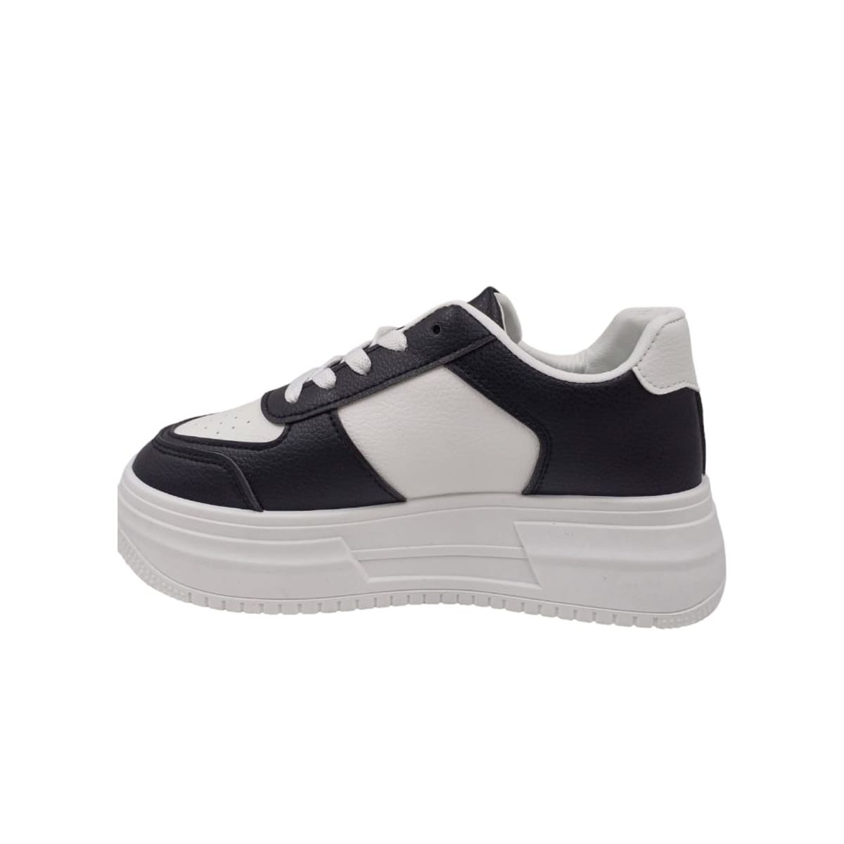 PAND G - Zapatilla Negra Plataforma Mujer