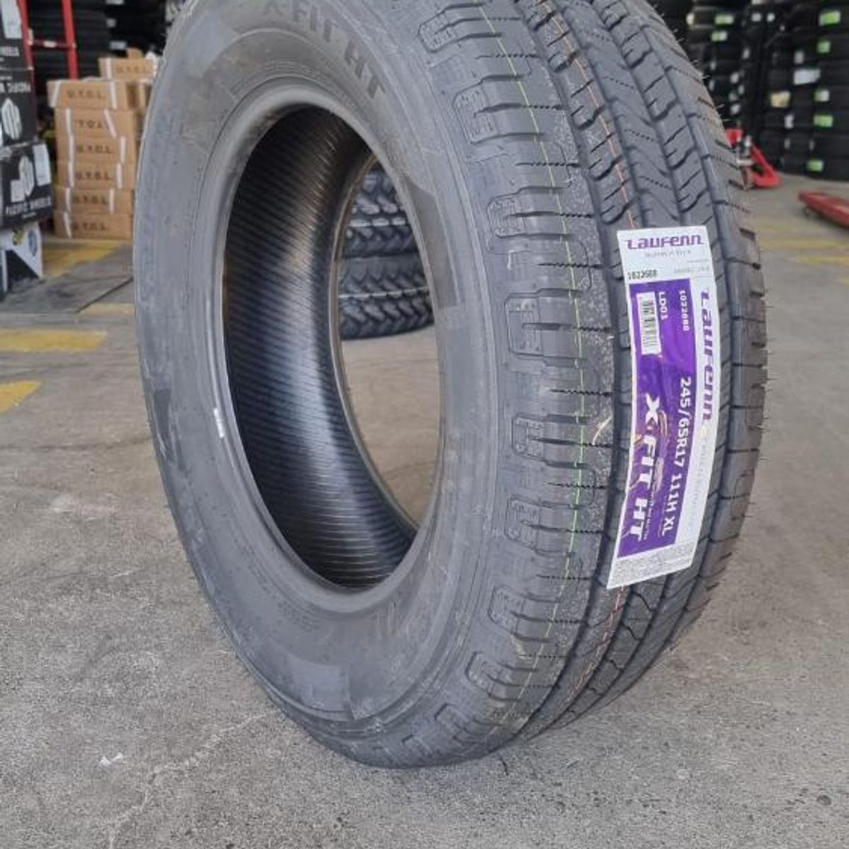 GENERICO - NEUMATICO 245/65 R17 LAUFENN LD01 X FIT HT 111H  (korea)