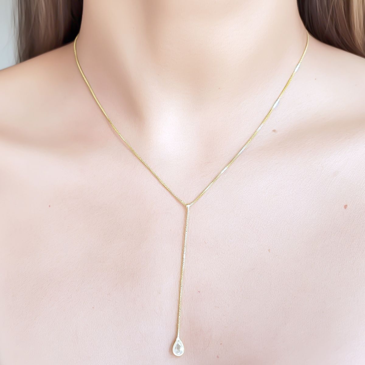 COGGIOLA - Collar Corbatero Gota Circón Enchapado Oro 18K