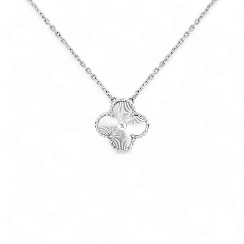 AMBAR - Cadena Clover Laser Plateado