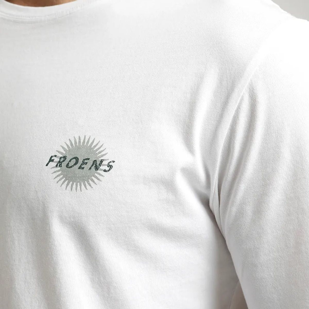 FROENS - Polera Manga Corta Sol Blanco Froens