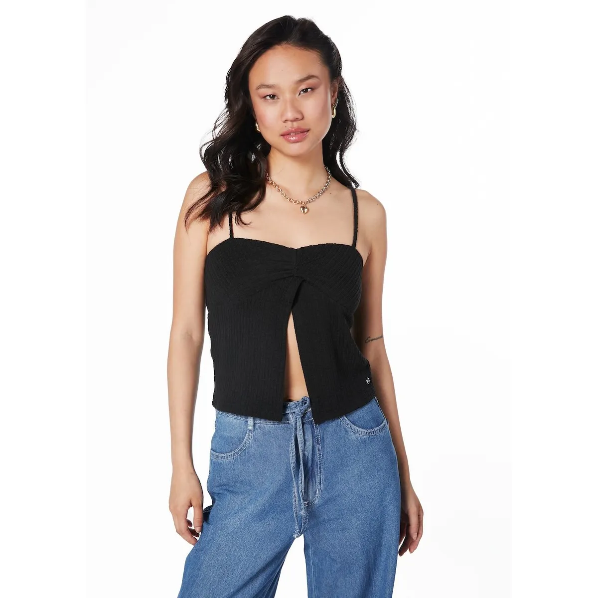 EFESIS - POLERA DIMITRY CROP PABILOS Y CRUCE DELANTERO NEGRA - Negro