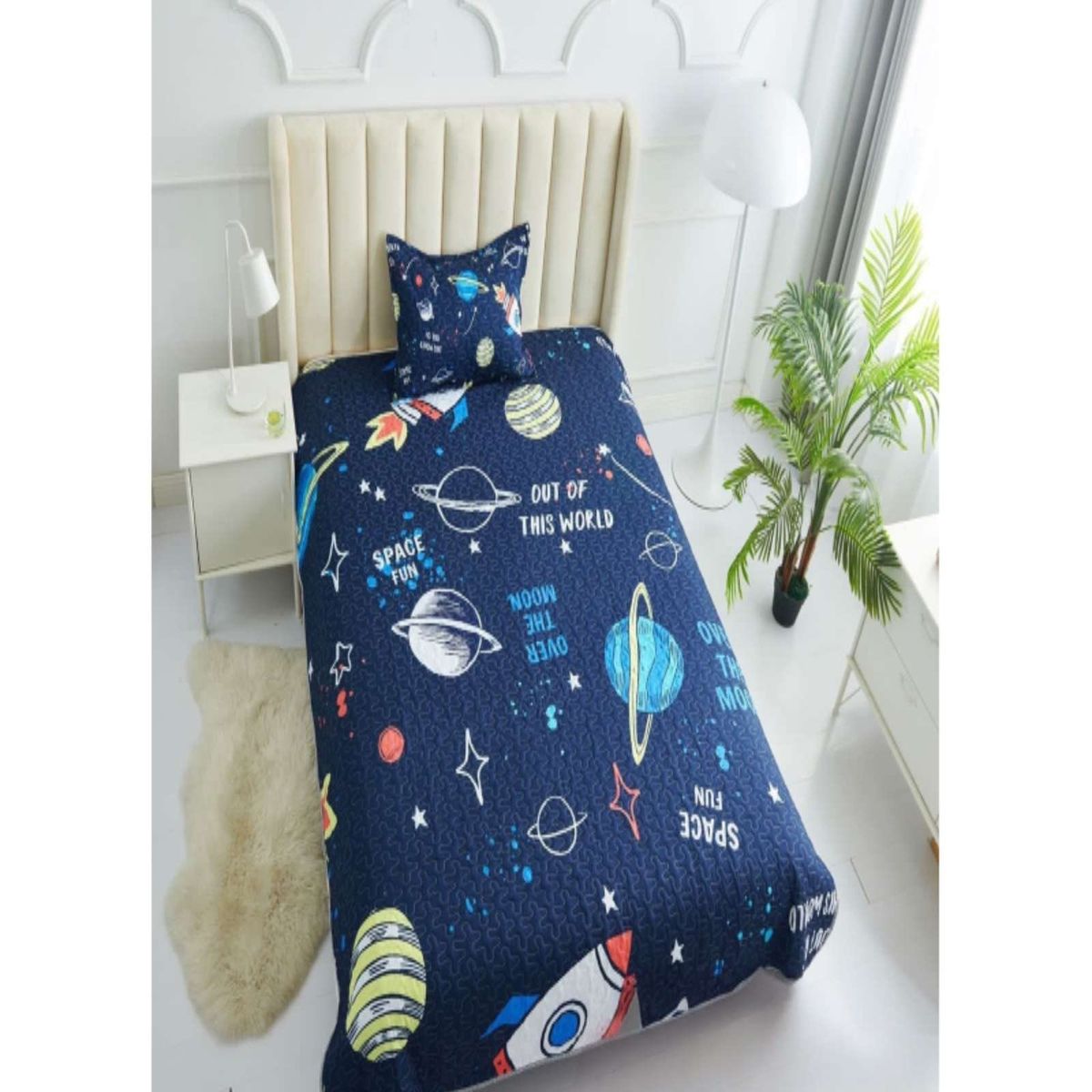 GENERICO - CUBRECAMA DE VERANO PLAZA Y MEDIA CON DISEÑO DE PLANETAS