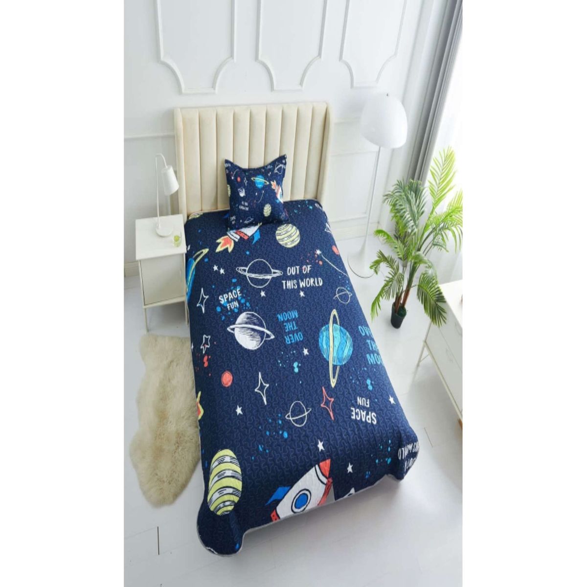 GENERICO - CUBRECAMA DE VERANO PLAZA Y MEDIA CON DISEÑO DE PLANETAS