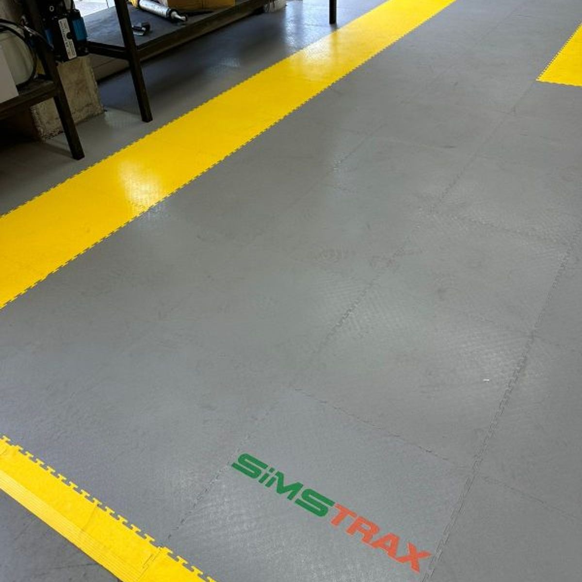 GENERICO - Piso encastrable  PVC SIMSTRAX 7mm Pack x 10un 2.5 M2  Gris Claro