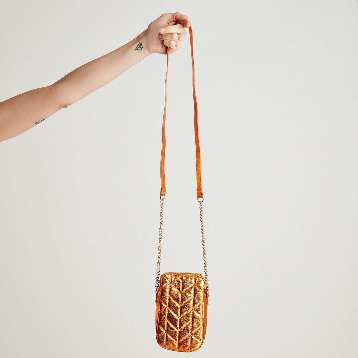 LORENZO DI PONTTI - Porta Celular Naranjo Metalizado