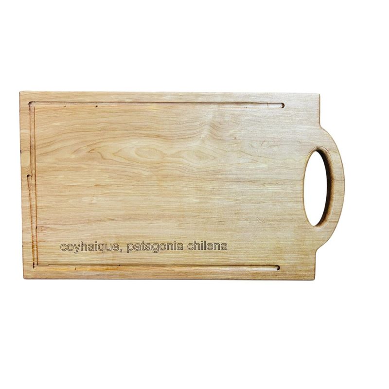 GENERICO - TABLA DE PICAR DE MADERA NATIVA  DE LENGA DE LA PATAGONIA 29X50X2