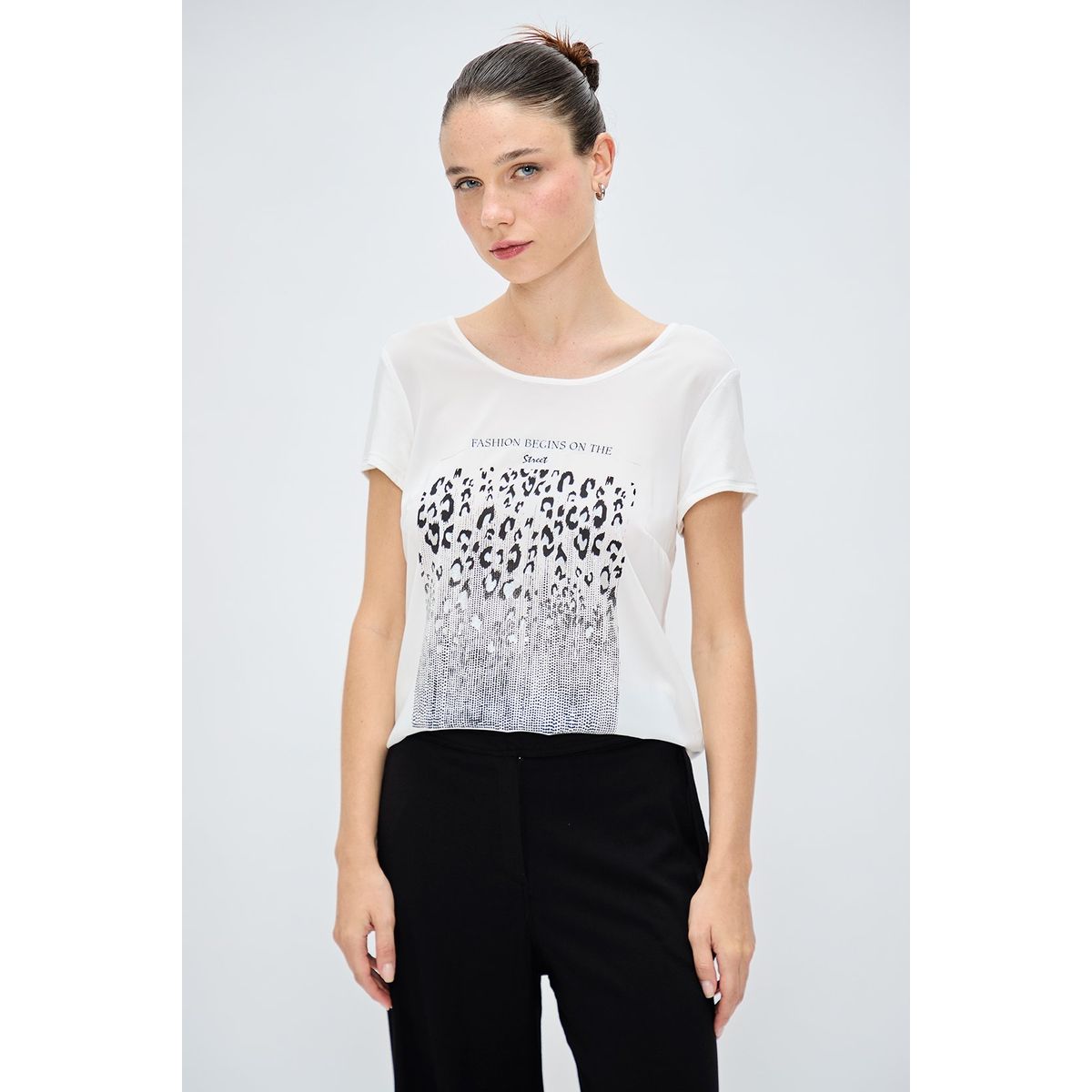 IO - Polera Manga Corta Crudo Mujer Io