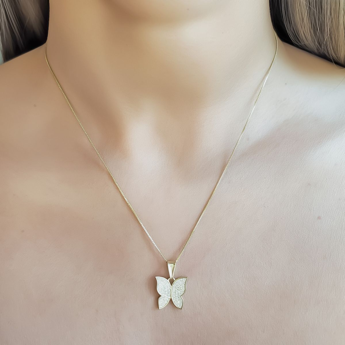 COGGIOLA - Collar Mariposa Circón Blanco Enchapado Oro 18K