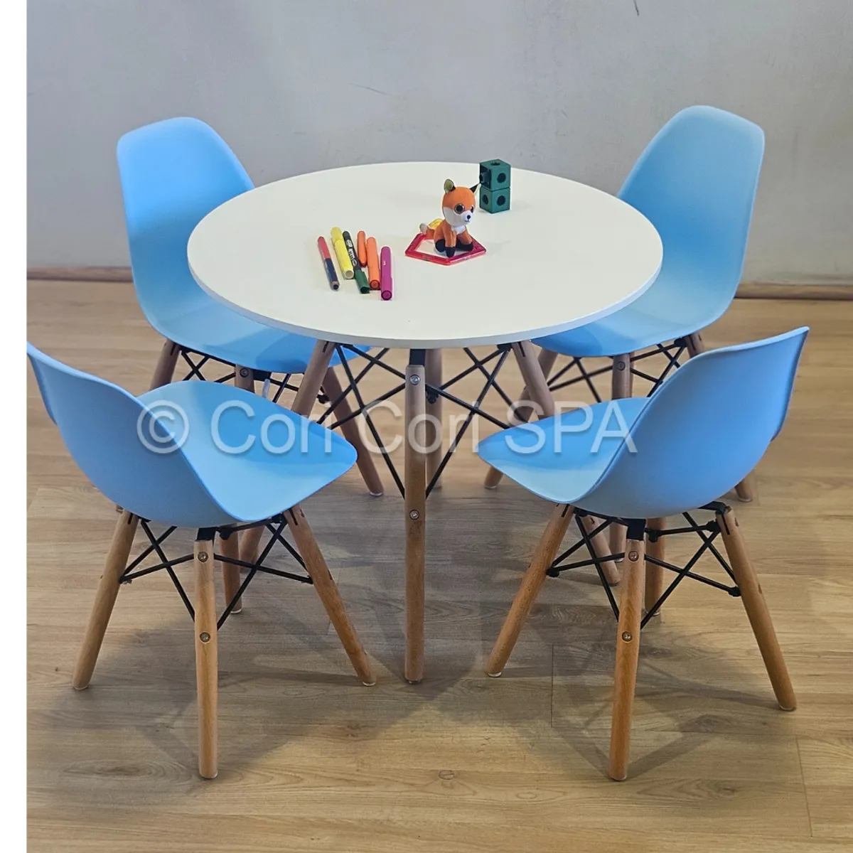 CORI CORI - Pack Eames Kids (1 mesa +  4 Sillas Kids Celestes)