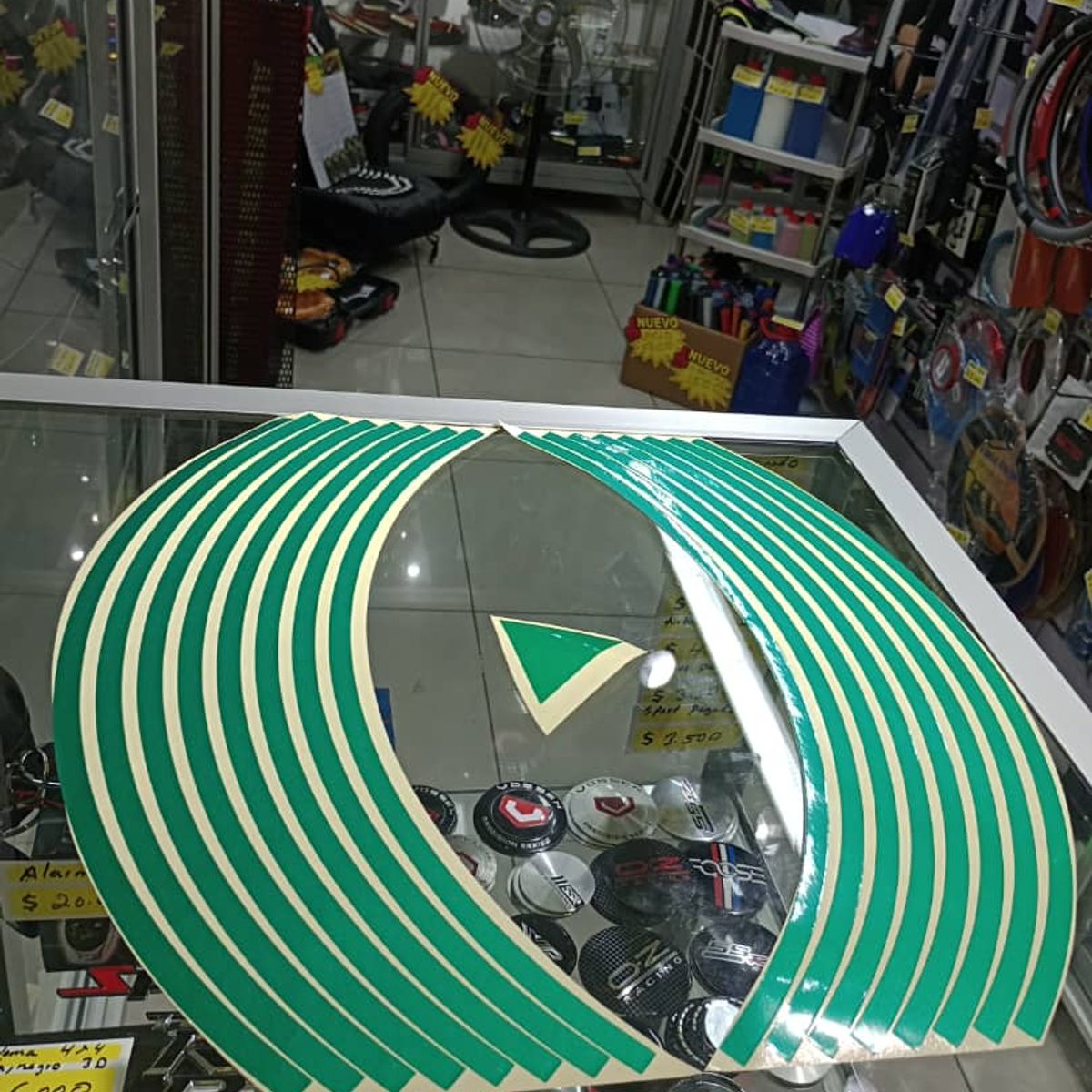 GENERICO - Kit de sticker adhesivos reflectivos para llantas VERDE