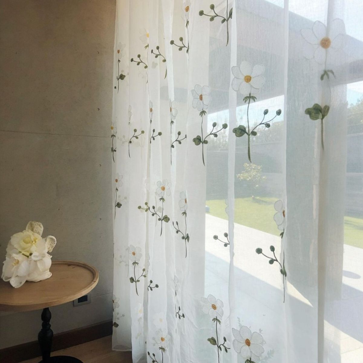 GENERICO - Set de 02 Visillos Bordados con Argollas 140x230 cm