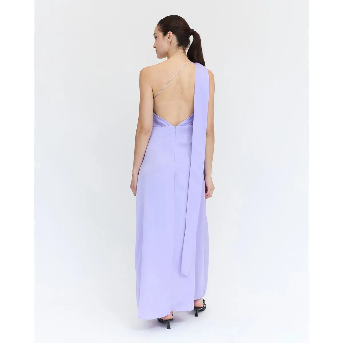 GUINDA - Maxi Vestido tipo Halter Asimétrico Tabi Guinda