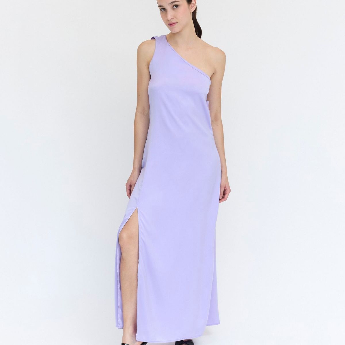 GUINDA - Maxi Vestido tipo Halter Asimétrico Tabi Guinda