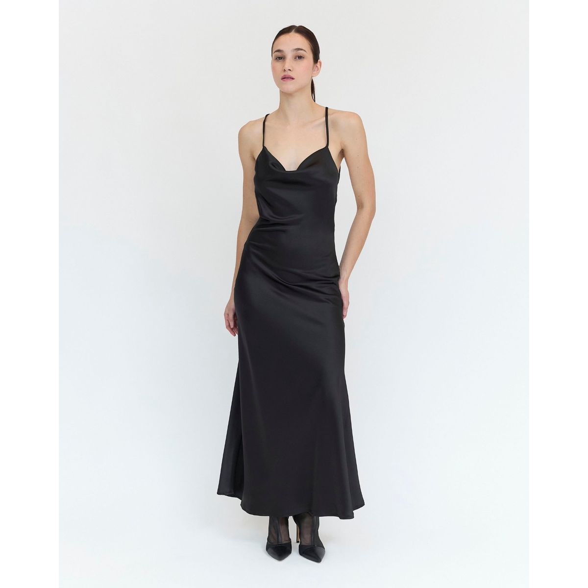 GUINDA - Midi Vestido Satinado escote Bote Noah Guinda