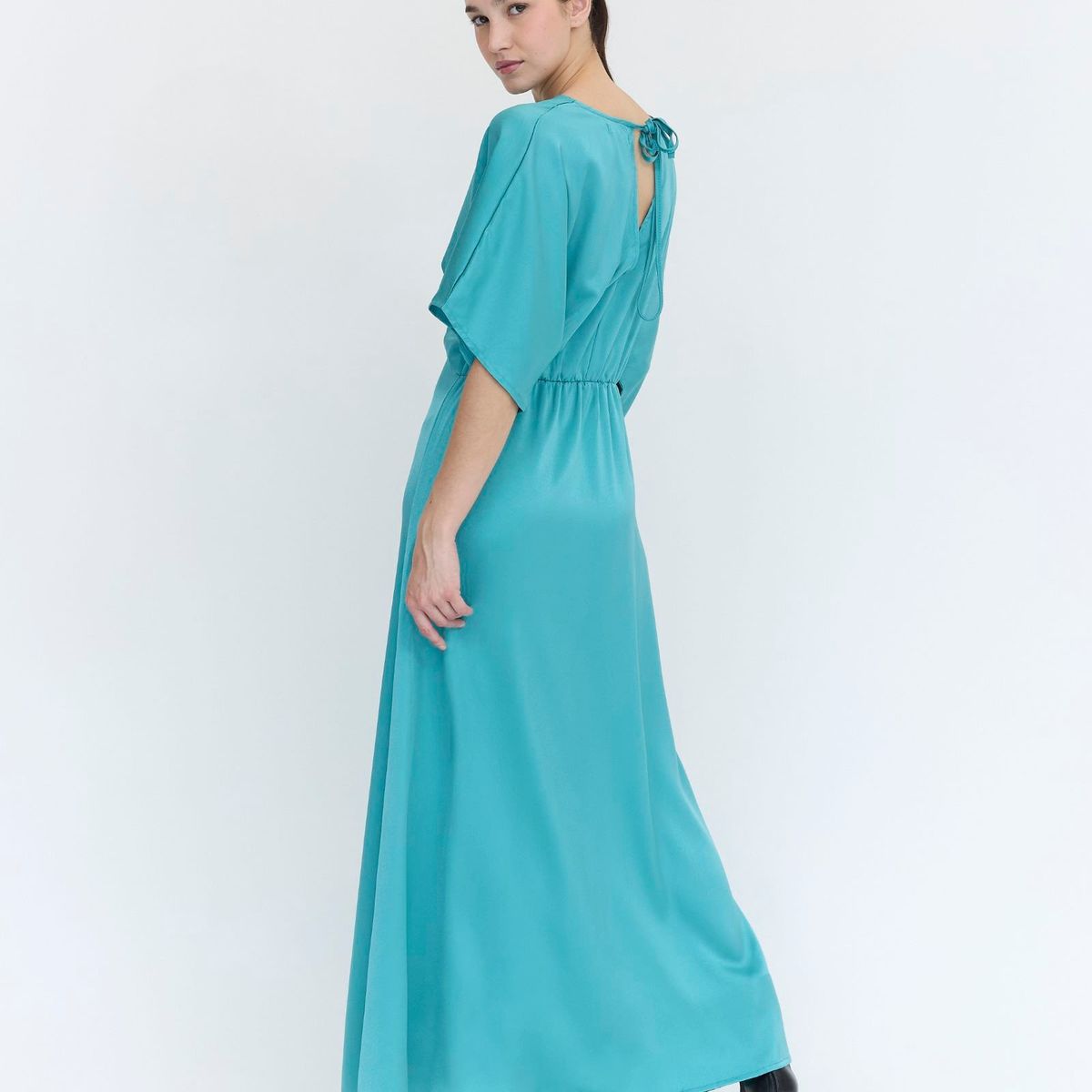 GUINDA - Maxi Vestido con escote en V y mangas cortas Amalita Guinda