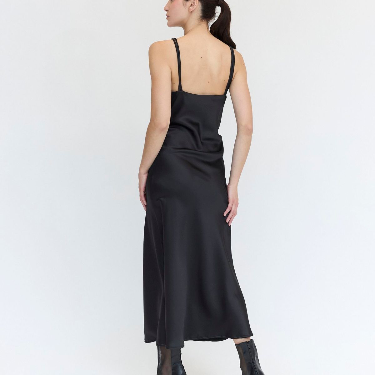 GUINDA - Midi Vestido con tirantes adornados con piedras Tex Guinda