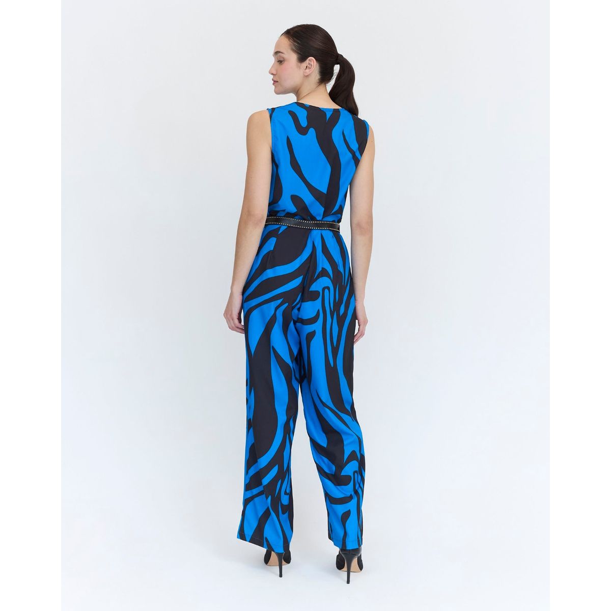 GUINDA - Enterito Ligero con Escote en V Nilo Guinda