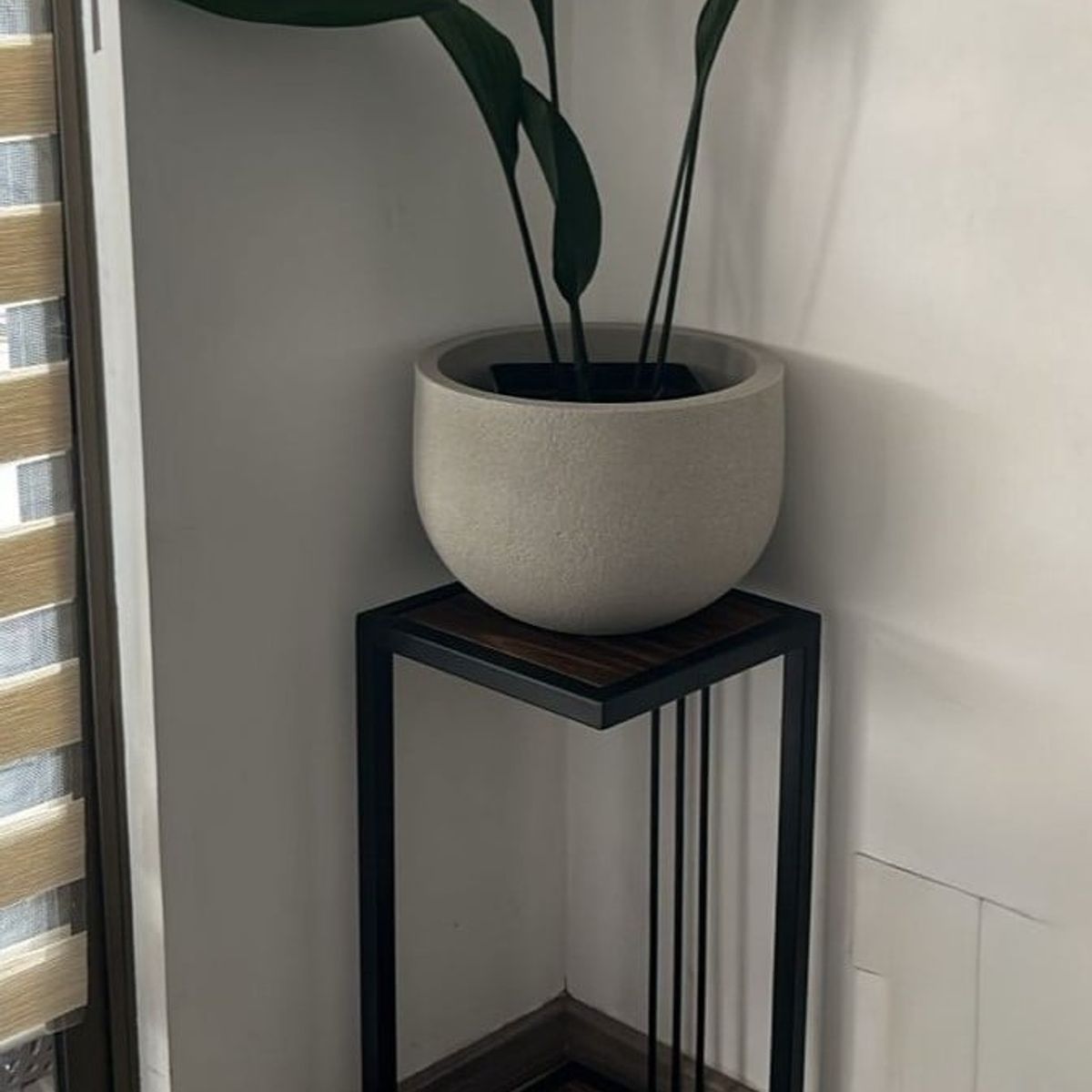 GENERICO - MESA LATERAL MODELO CHAMBERY