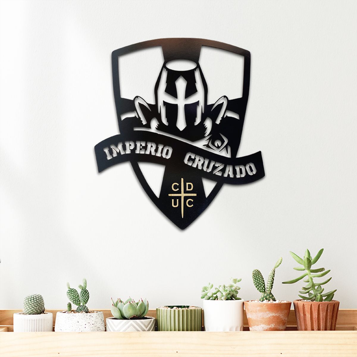 ELAB PROPIA - Cuadro Decorativo Imperio Cruzado - Escudo en Madera Fun Republic