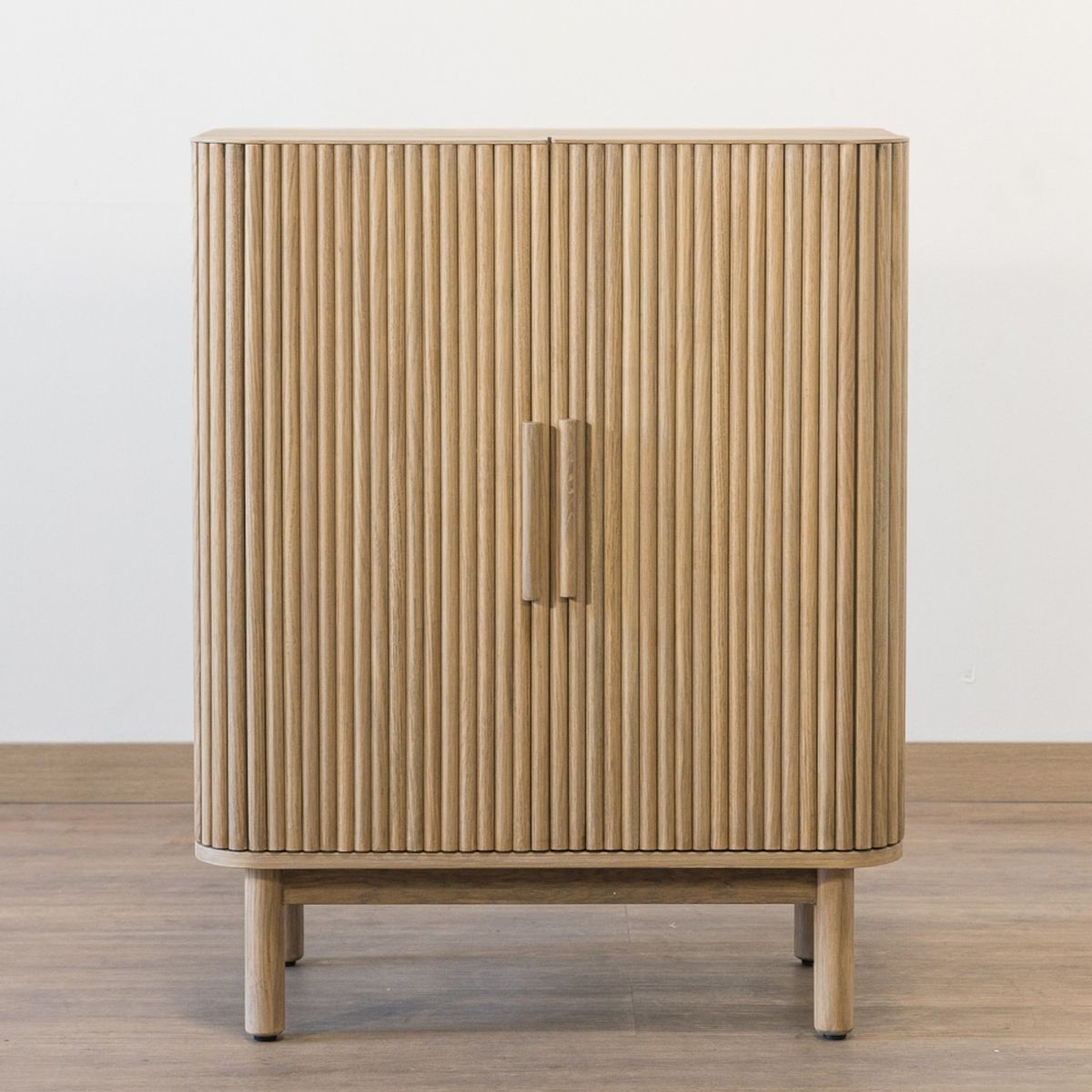 AMOBLE - Bar Avanti Moka Amoblé