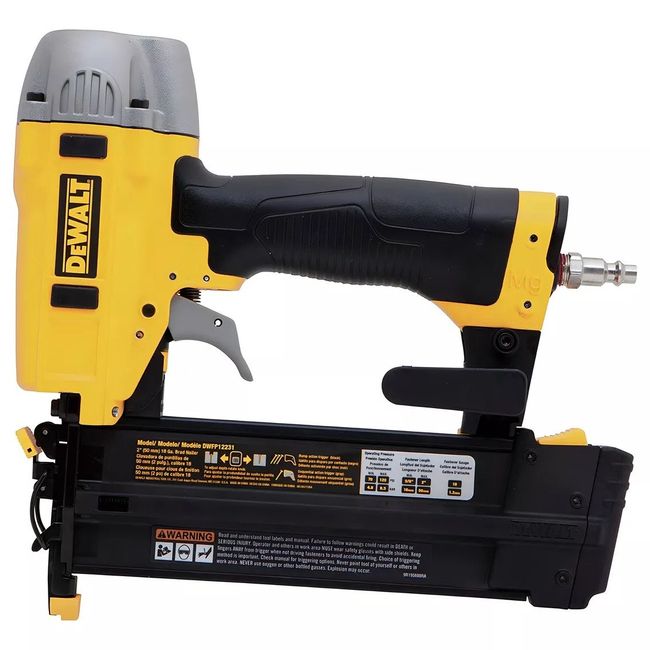 DEWALT - Clavadora Neumática Cal. 18 Clavo 5/8 A 2 Dewalt Dwfp12231