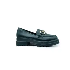 APOSTOL - Mocasín negro ecocuero dama formal broche dorado