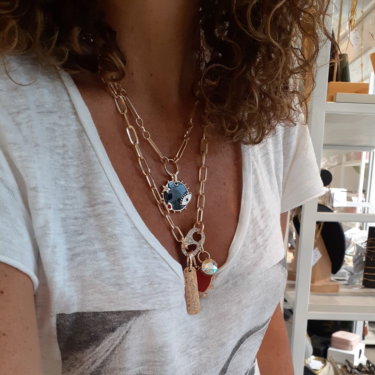 VANE COLLECTION - Collar para mujer cadena gruesa doble y separados con cristal, baño de oro y colgante esmaltado