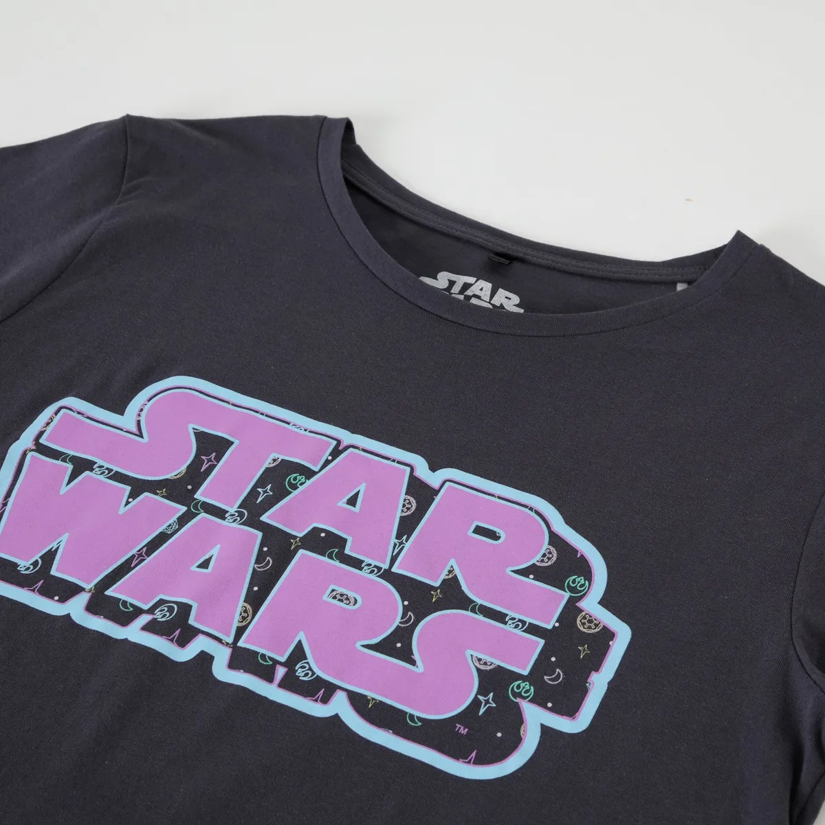 STAR WARS - Polera Manga Corta Mujer Logo Negro Star Wars
