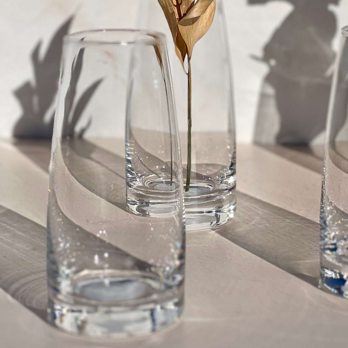 DECO EXPRESS - Florero Corinto 14.5x6.7 cm