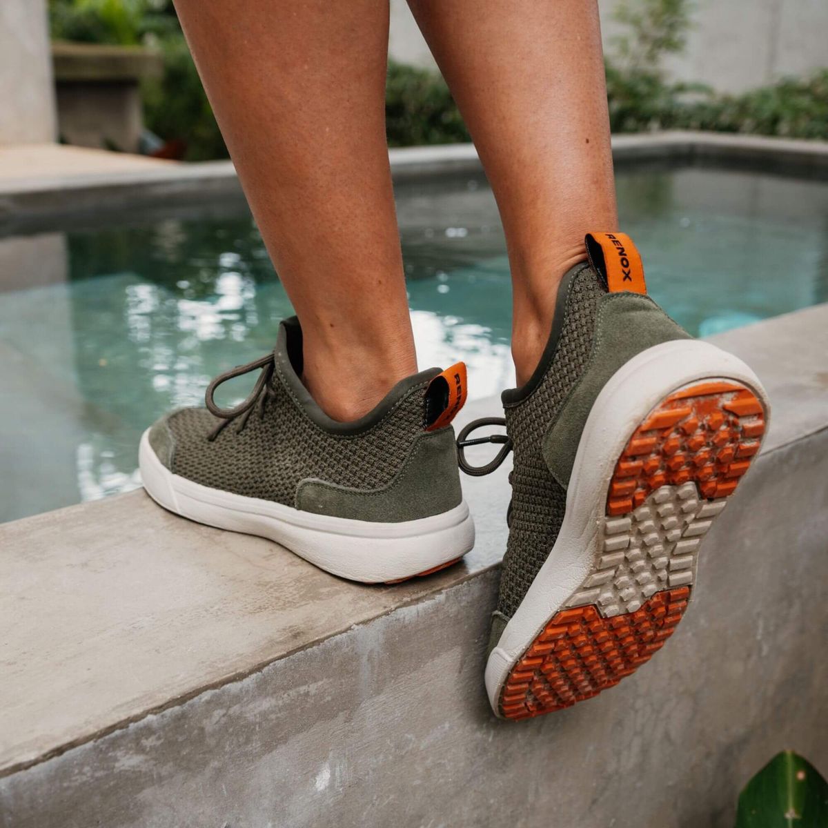 RENOX - Zapatilla Outdoor Liviana Cómoda Viaje Renox Versaknit Verde Musgo