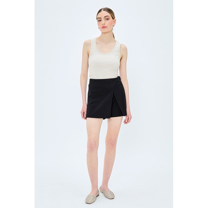 IO - Short Liso Negro iO