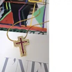VANE COLLECTION - Cadena collar mujer baño de oro cruz circónes color rubi y blancos