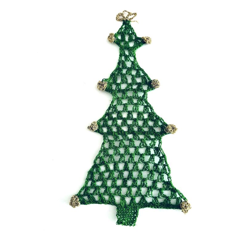 GOIC DISEÑOS - Arbol decorativo de navidad en hilo diseño exclusivo hecho a mano