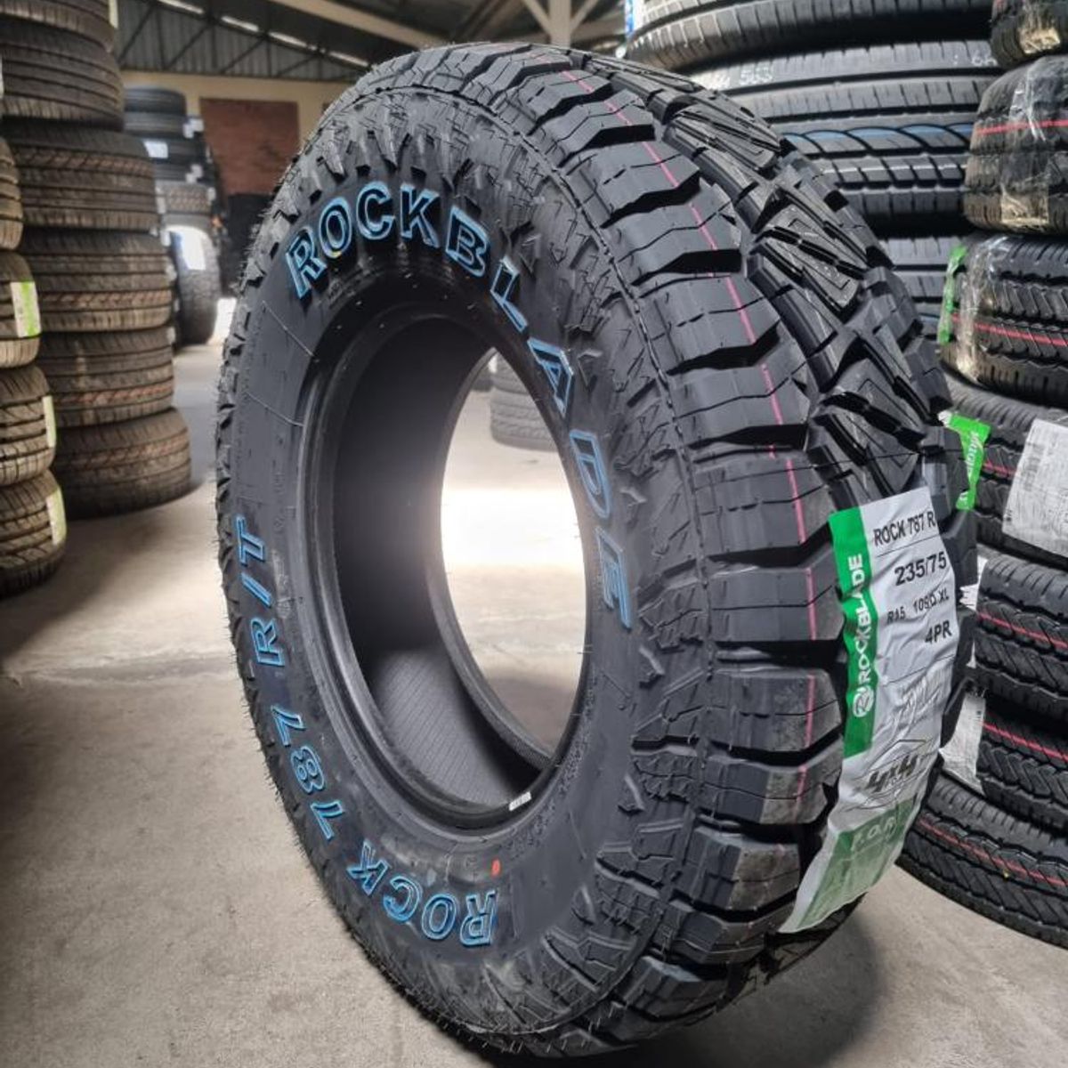 ROCKBLADE - NEUMATICO 23575 R15 W ROCKBLADE ROCK 787 RT 109Q 4PR