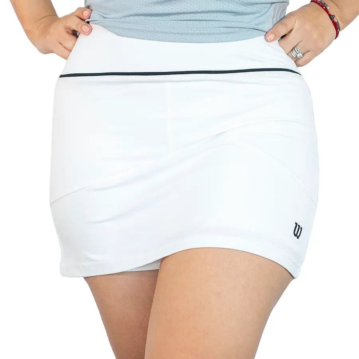 WILSON - Falda Wilson Con Calza Blanca