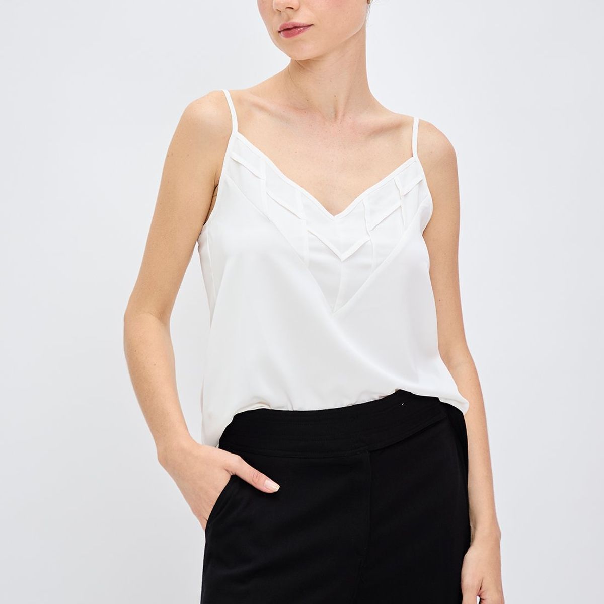 IO - Blusa Sin Mangas Crudo Mujer Io