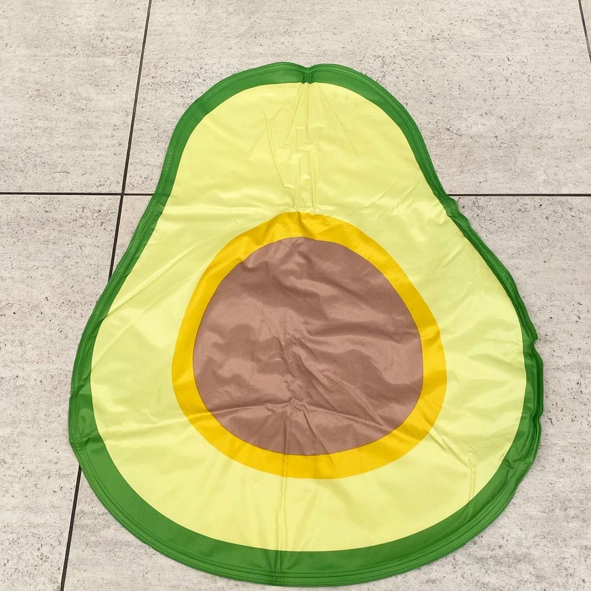 MELY PATITAS - Manta refrigerante para mascotas forma de palta