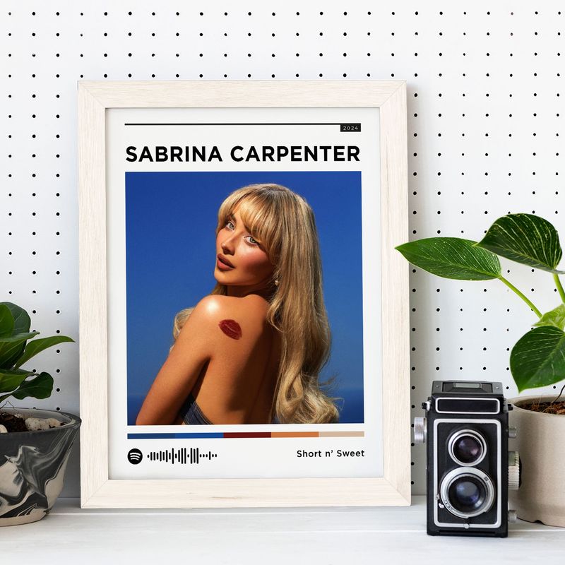 GENERICO - Sabrina Carpenter Short n’ Sweet Pop Elegante