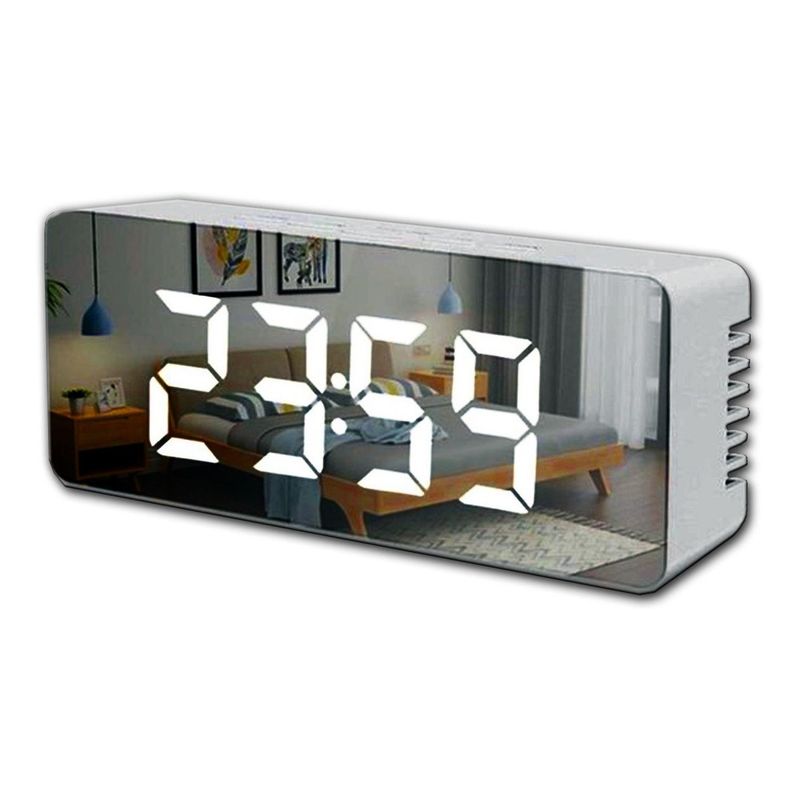 GEN - Reloj Digital Luz Led Numeros Iluminado Color Puerto Usb - Negro