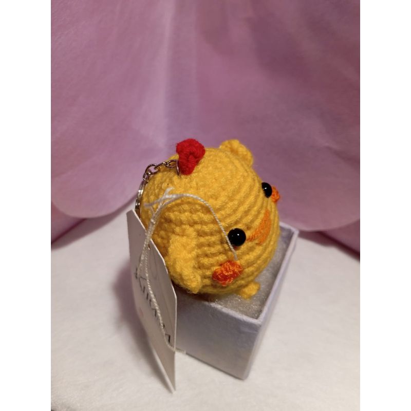 GENERICO - Amigurumi de Pollito Amarillo Tejido a Mano