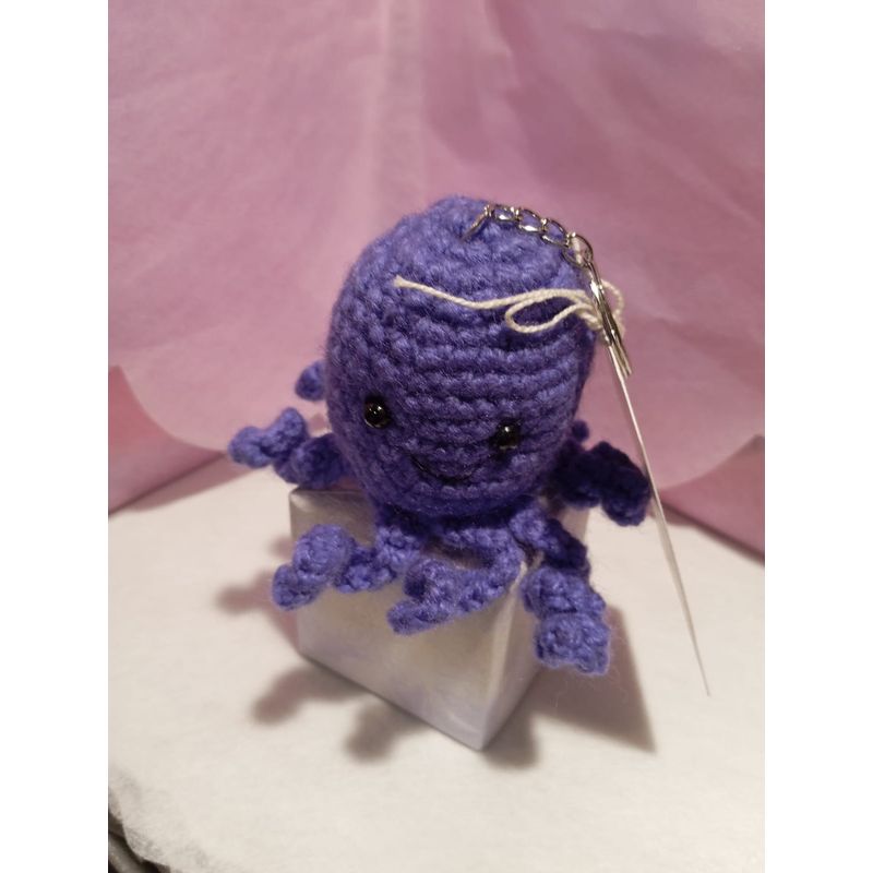 GENERICO - Amigurumi de Pulpo Morado Tejido a Mano