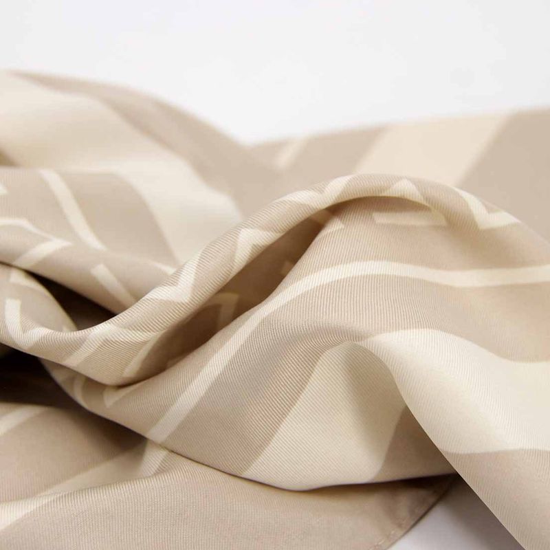VC ACCESORIOS - Pañuelo Silk feeling 90 x 90