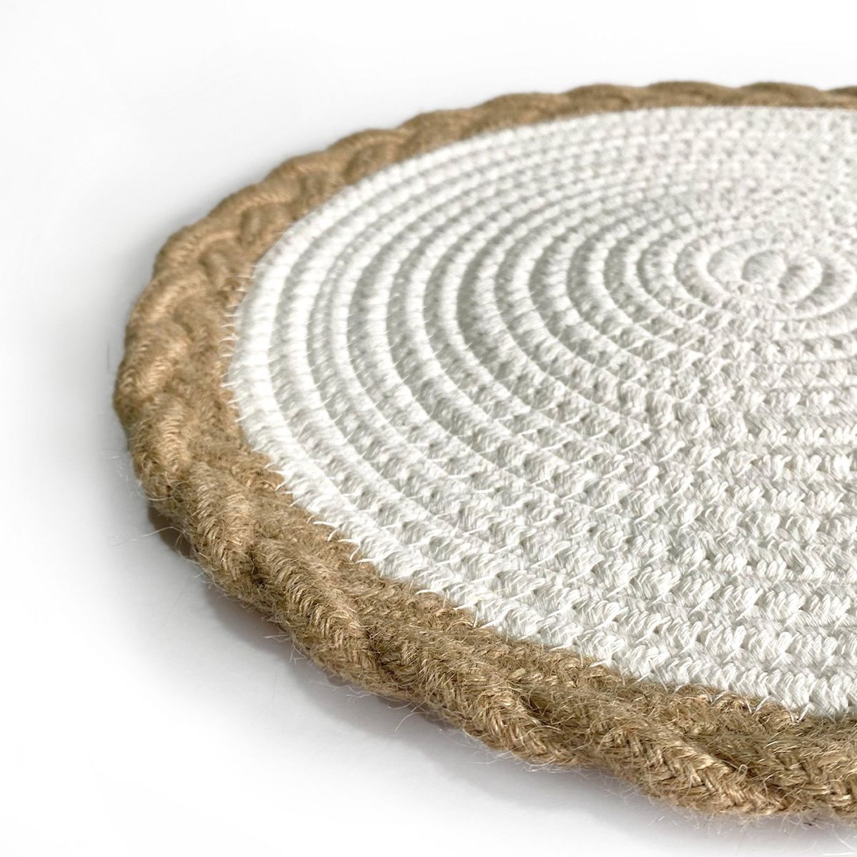 KAWI - Set 4 Individuales De Yute Y Tejido Nusa De Ø35cms Kawi®