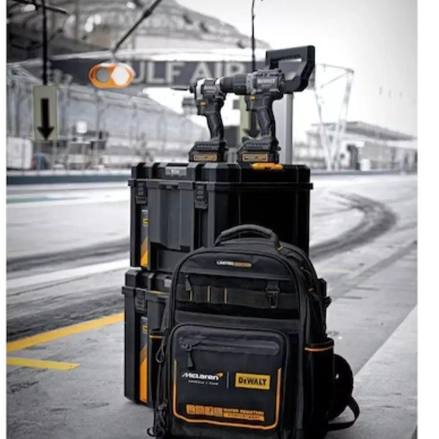 DEWALT Torre de almacenamiento Dewalt Mclaren Tstak Dwst60452-1