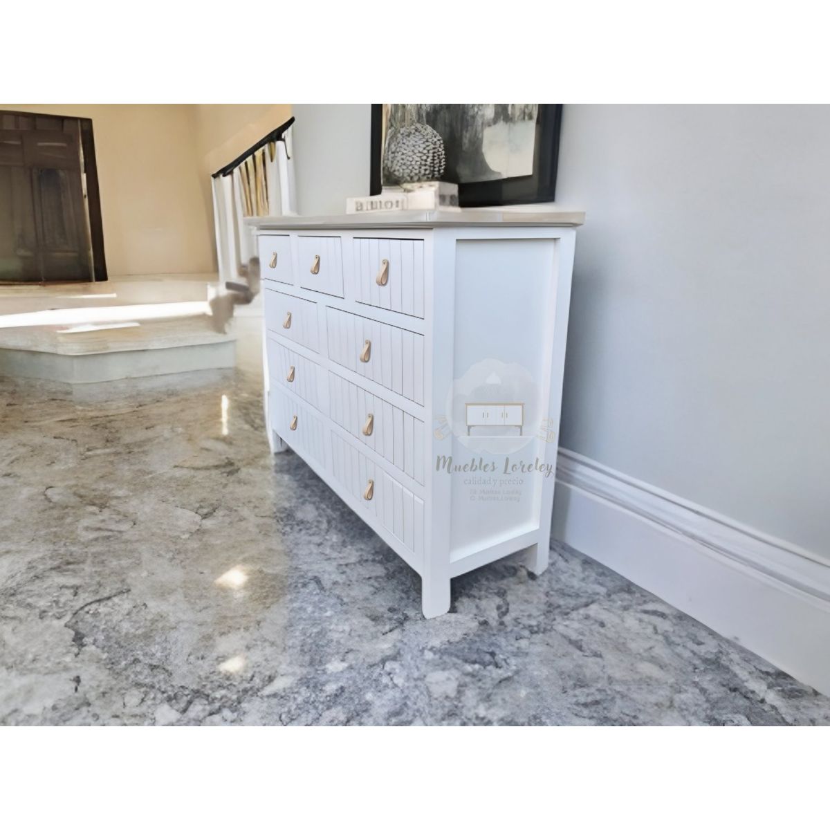 RUSTIC STYLE - COMODA TERRANOVA DE MADERA BLANCA Y DECAPADO + TIRADOR DE CUERO