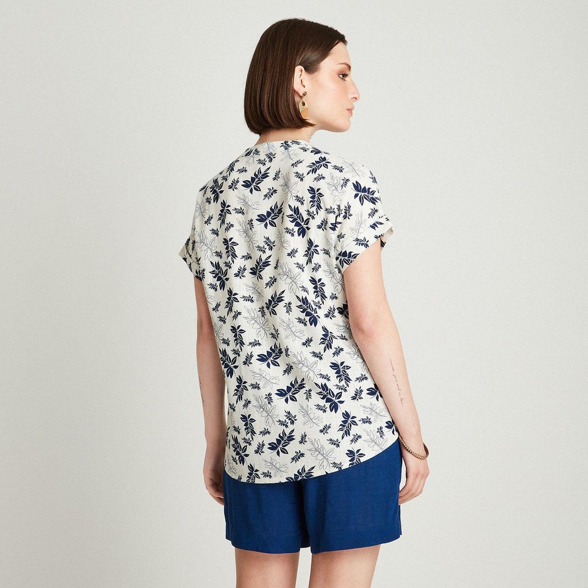 CURVI - Blusa Crudo Manga Kimono Cuello Mao