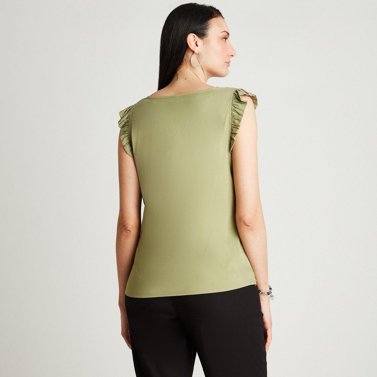CURVI - Blusa Verde Sin Manga Cuello V