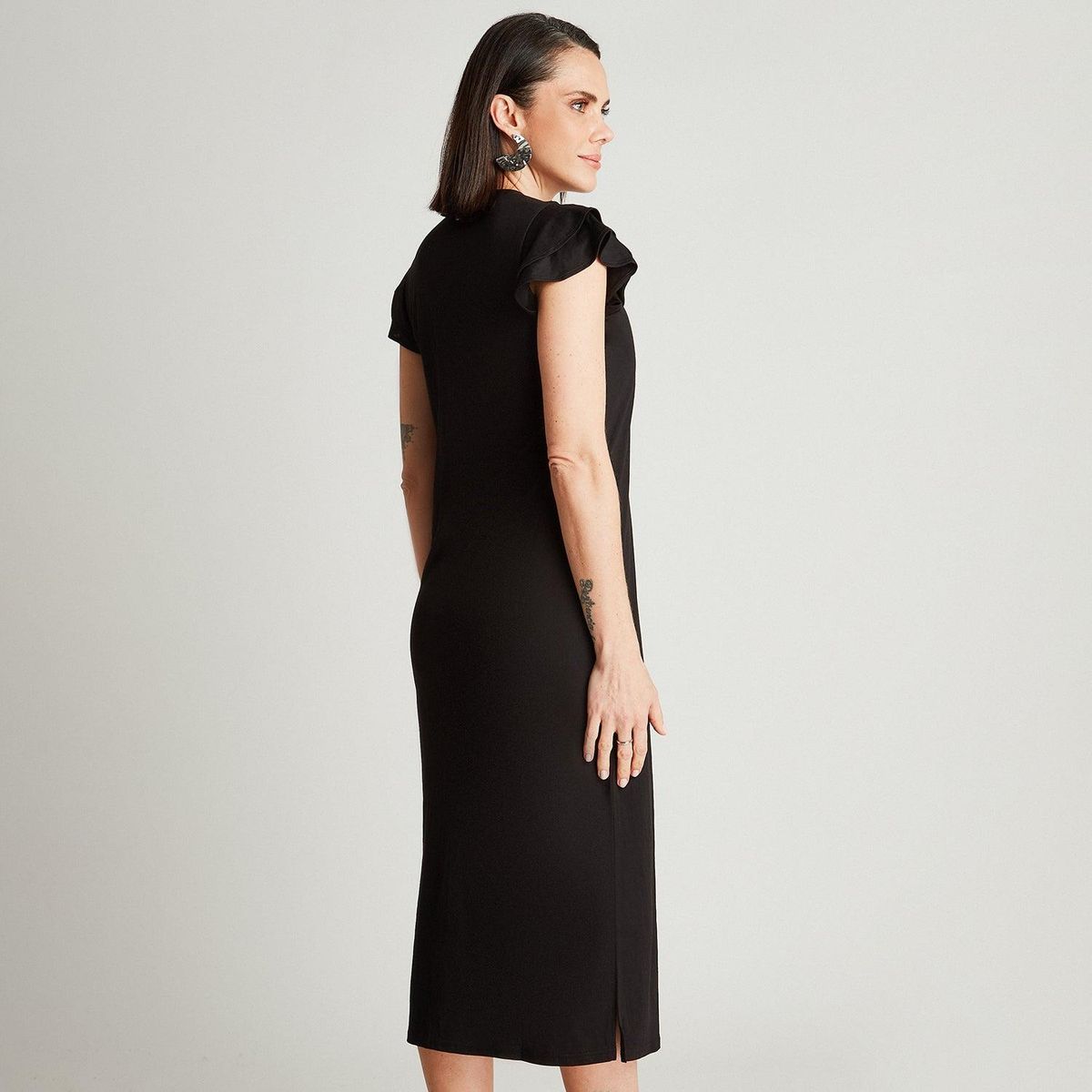 CURVI - Vestido Maxi Negro Manga Corta Cuello V